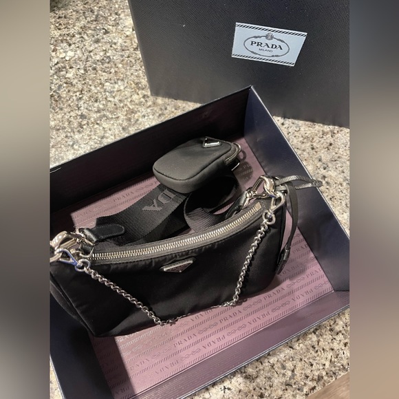 Prada Re-Edition Nylon Crossbody Bag - Picture 2 of 7